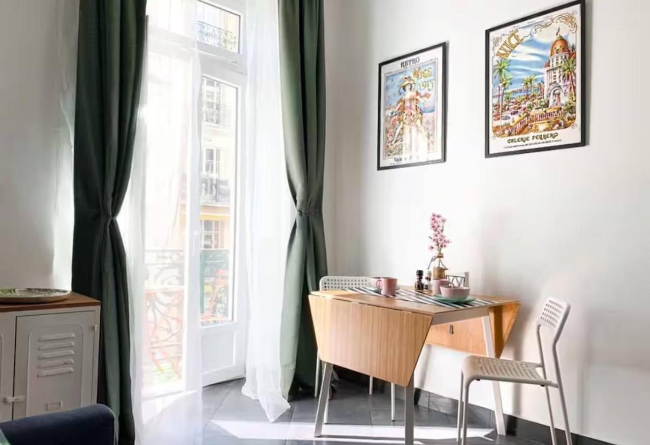Charmant, Hyper Centre, A 3min Centre Apartment